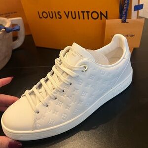 AUTHENTIC LOUIS VUITTON Cream Embossed Sneakers